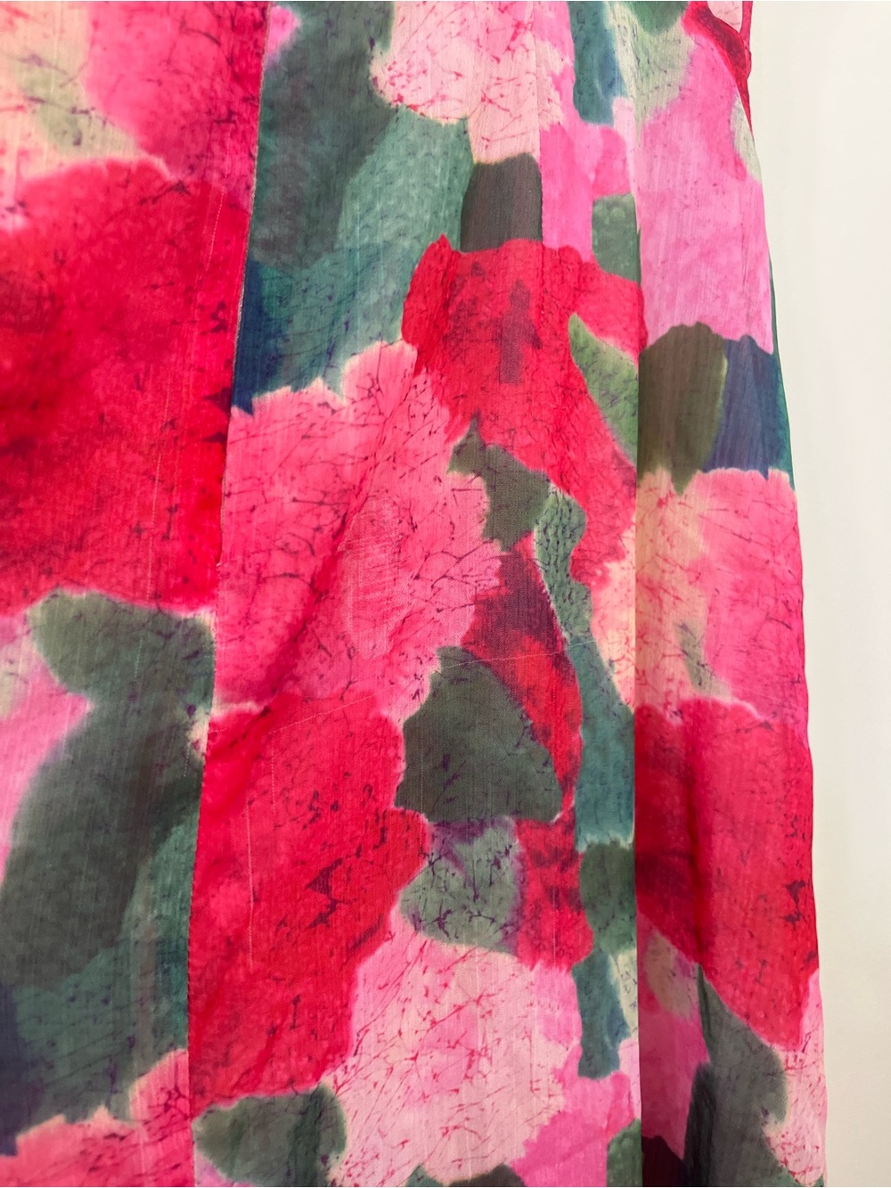 Louna floral cowl neck dress - Picture 4 of 16